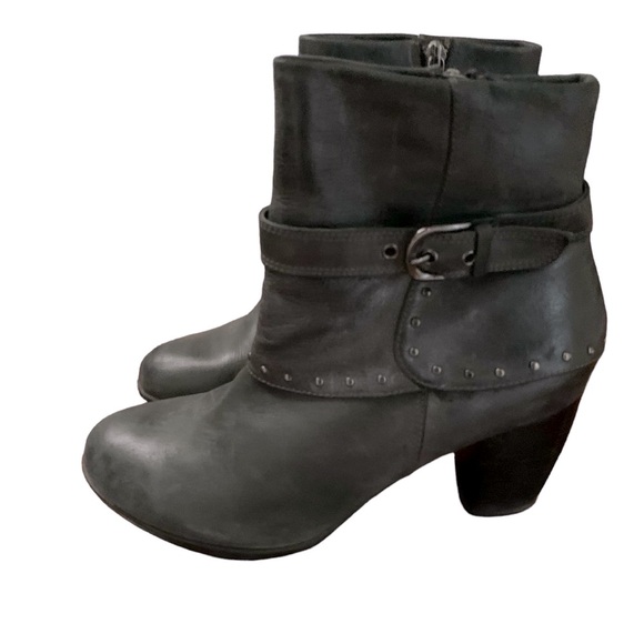 Blondo Shoes - Blondo Women’s Leather Ankle Boots Size 8 Dark Grey Block Heel Almond Toe